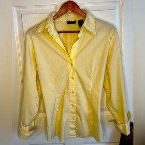 New York & Company Ladies Bottom Up Long Sleeve Shirt